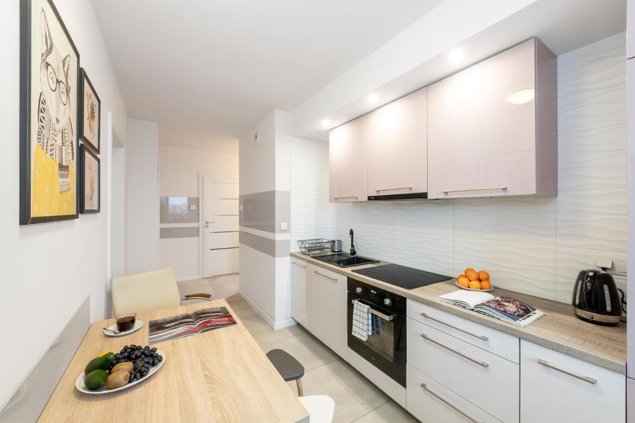 Waw Pokoje Manhattan วอร์ซอ ภายนอก รูปภาพ